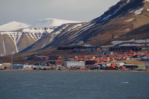 From the ship you can clearly see the city of Longyearbyen. It's brightly colored building reflect the colors found in the landscape.